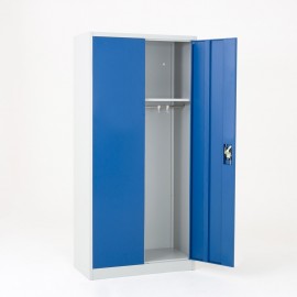 Vista desde 3/4 del armario de limpieza altura 190 cm con una puerta abierta