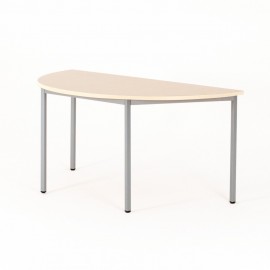 Vista de 3/4 de la mesa de oficina media luna color Madera de acacia clara con patas de aluminio
