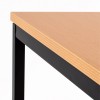 Zoom en un lado de la mesa rectangular polivalente color Madera de haya y patas negras