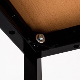 Vista debajo de la mesa rectangular polivalente color Madera de haya y patas negras