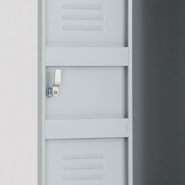 taquilla metálica gris - en el interior de la puerta