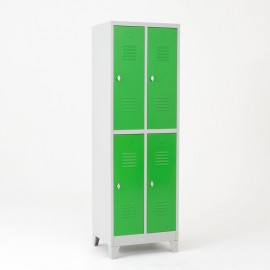 Taquilla 2 puertas 2 cuerpos verde - puertas cerradas con patas