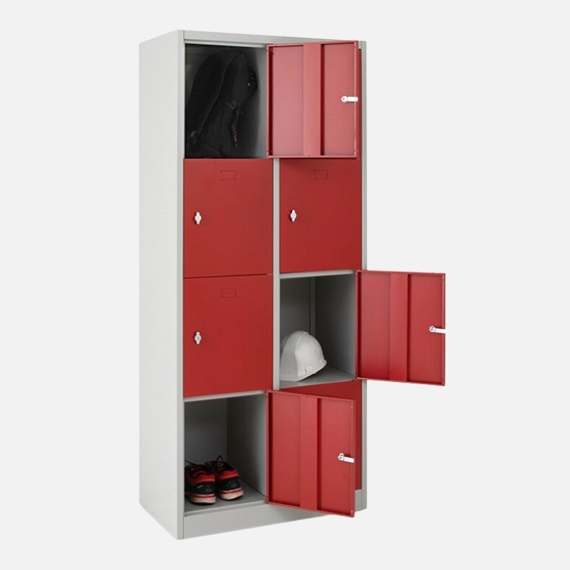 Taquilla 4 puertas 2 cuerpos roja con tres casilleros abiertos con accesorios