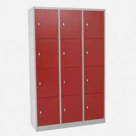 Vista desde 3/4 de la taquilla 4 puertas 3 cuerpos roja con casilleros cerrados