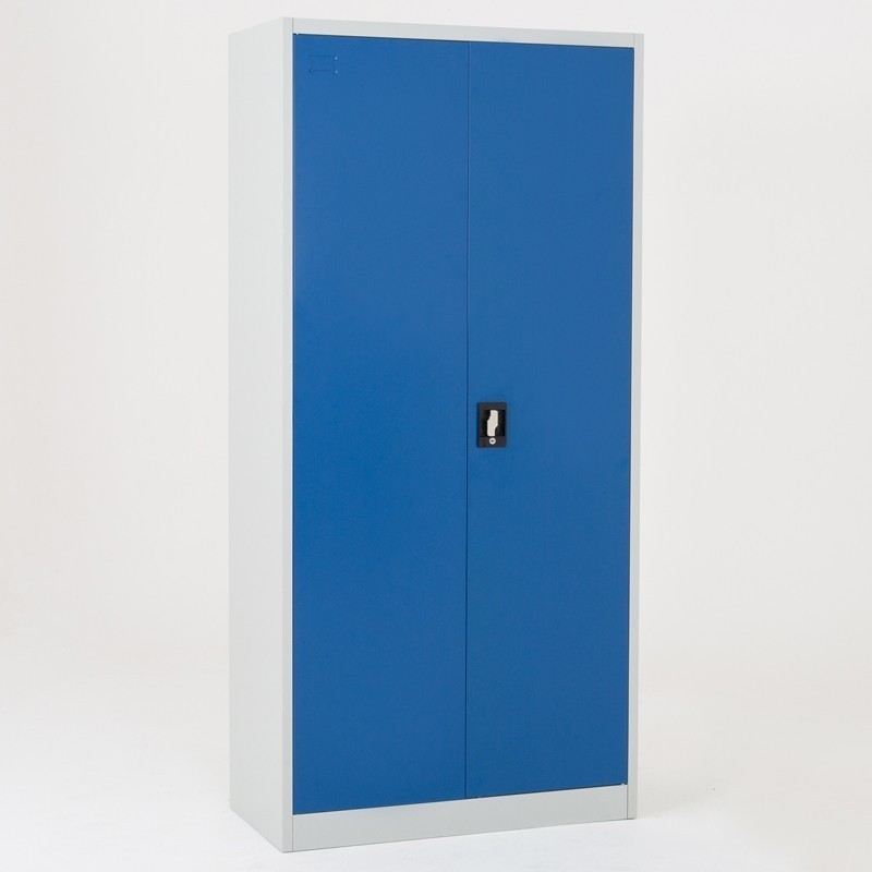 Vista general del armario de productos de limpieza: ancho de 90 cm