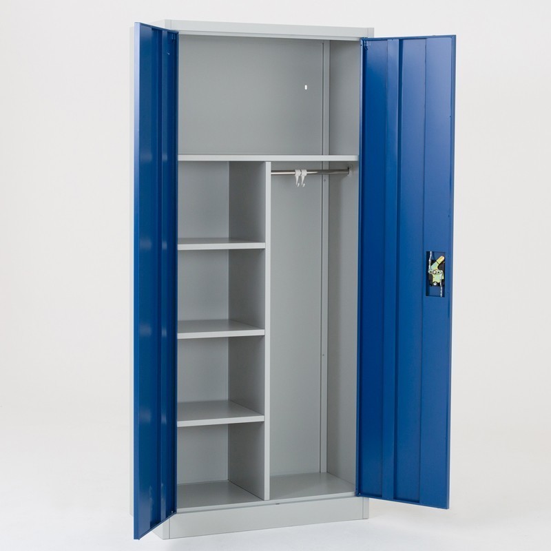 Vista general del interior del  armario de productos de limpieza: ancho de 90 cm (vacío)