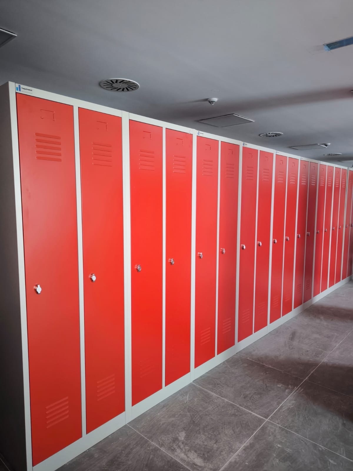 taquillas para la fábrica de automoción