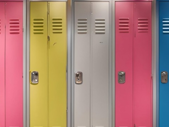 La importancia de utilizar taquillas en colegios y universidades